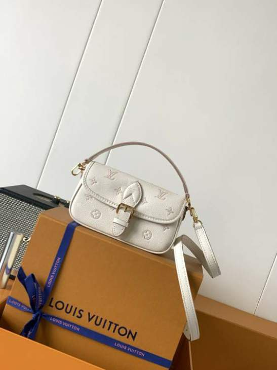 Picture of Louis Vuitton Handbags _SKUfw212757289fw
